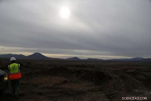 Greek Village Sinks, Exposing Nation s Coal Addiction