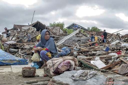 Indonesian Tsunami Claims Over 370 Lives: Death Toll Rises