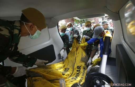 Indonesian Tsunami Claims Over 370 Lives: Death Toll Rises