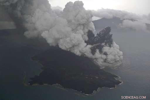 Indonesian Tsunami Claims Over 370 Lives: Death Toll Rises