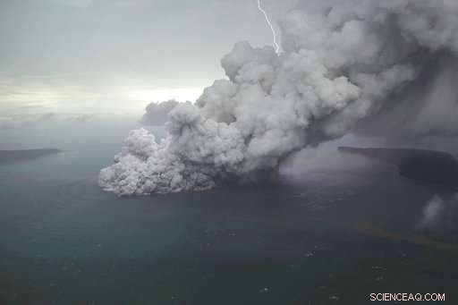 Indonesian Tsunami Claims Over 370 Lives: Death Toll Rises