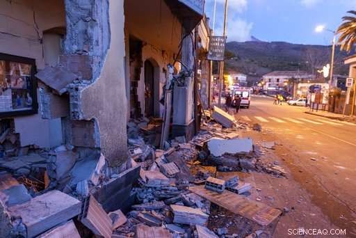 Mount Etna Seismic Surge Shakes Sicily, Evokes Panic