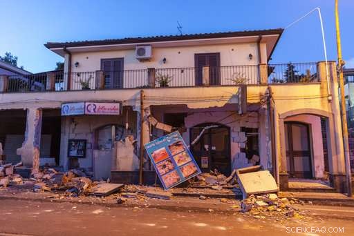 Mount Etna Seismic Surge Shakes Sicily, Evokes Panic