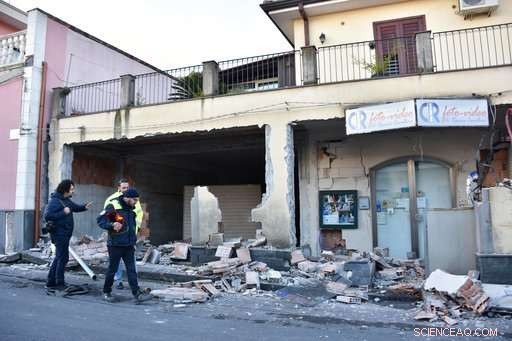 Mount Etna Seismic Surge Shakes Sicily, Evokes Panic
