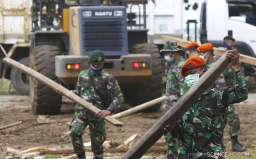 Adverse Weather Delays Inspection of Indonesia s Volcanic Tsunami Site
