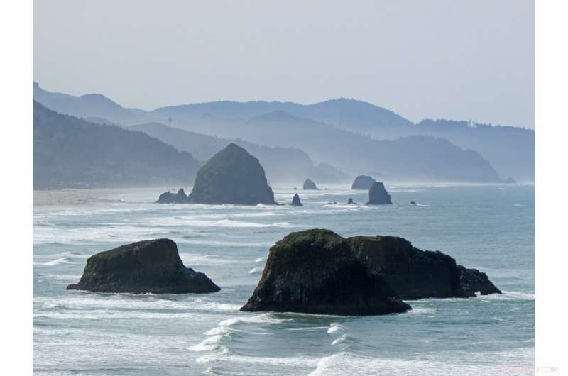 Scientists Investigate Mysterious Sneaker Waves Threatening Oregon Coast