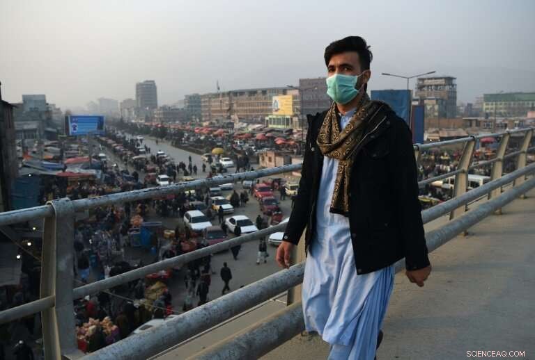 Kabul Suffers Air Quality Crisis as Winter Temperatures Plunge