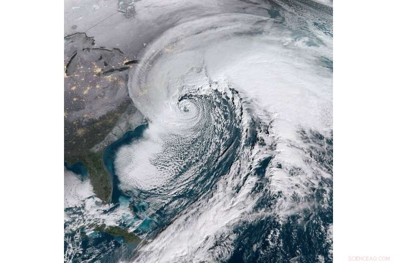Climate Change Drives Extended Northeastern Snowstorms