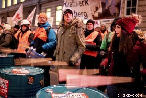 Germany Urges Rapid Coal Phase-Out as Decision Approaches