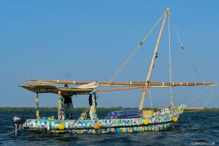 Kenyan Dhow Covered in Plastic Flip‑Flops Sails Coast, Spotlighting Waste Crisis