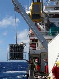 Scientists Seek Seabed Chemicals to Forecast Climate Change