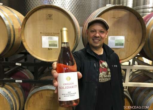 Shutdown Impedes Support Efforts for Oregon Winegrowers