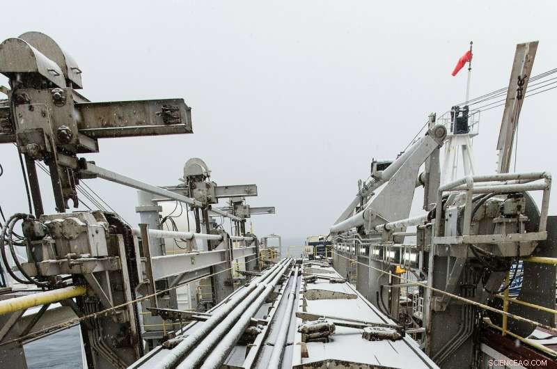 Oceanic Drill Mission to West Antarctic Ice Sheet Decodes Climate History