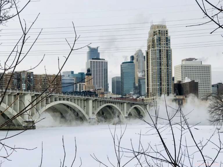 US Thaws After Arctic Freeze, Fatalities Rise