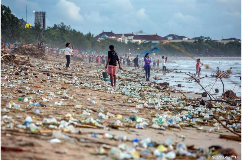 Ocean Plastic Pollution: Why the Global South Is Not Solely Responsible