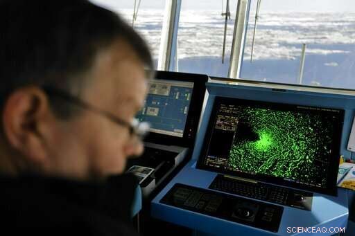 Magnetic North Pole Is Shifting: What You Need to Know (Updated)