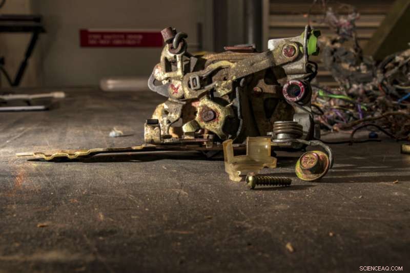 Lighter Cars: A Growing Challenge for Recycling