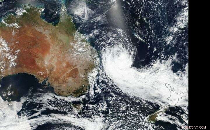 NASA-NOAA Suomi NPP Satellite Delivers Comprehensive Imaging of Tropical Cyclone Oma