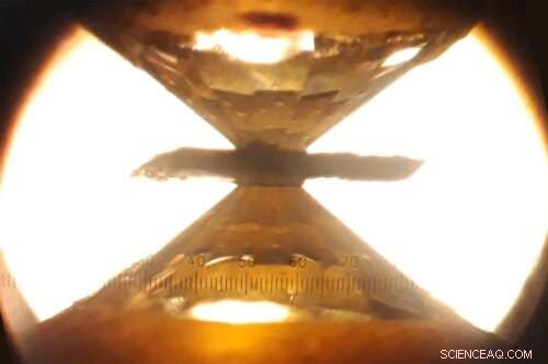 Exploring Earth s Interior Sheds Light on Diamond Formation