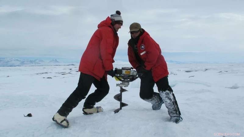 Nighttime Ice Shelves in Antarctica Emit Thousands of Tiny Quakes