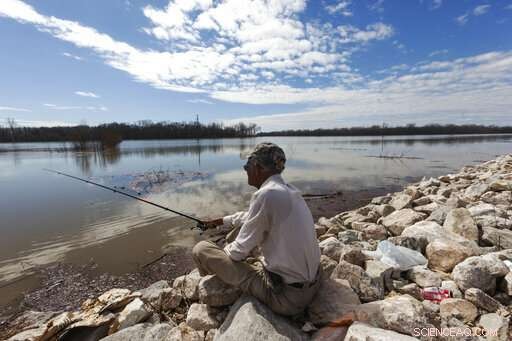 Floodwaters Encircle Mississippi Town as Southern Rivers Rise