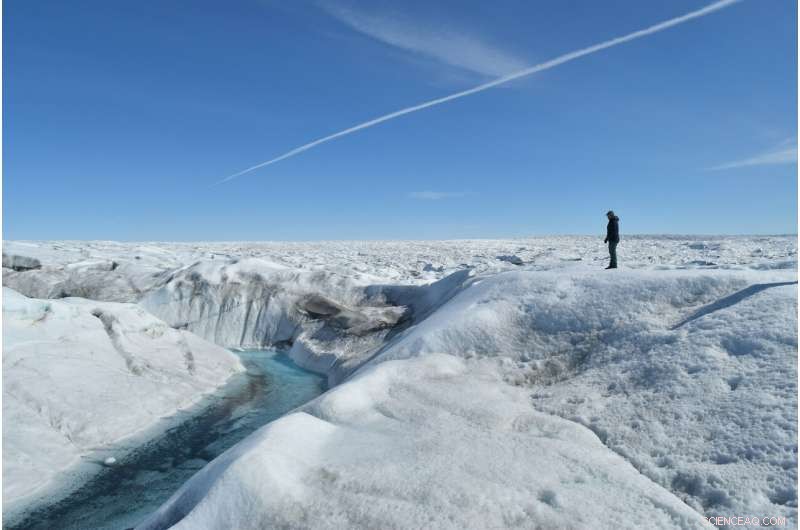 Winter Rainstorms Accelerate Greenland Ice Melt