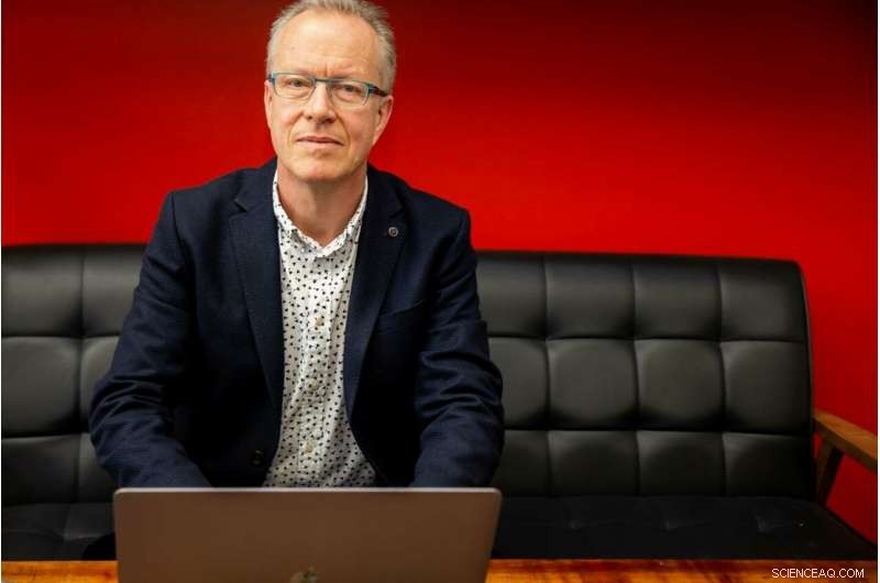 Marine Snow: How Oceanic Carbon Sequestration Helps Cool the Planet