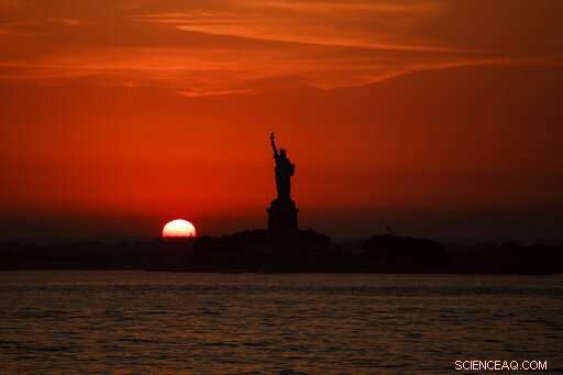 AP Finds Heat Records Declining Twice as Quickly as Cold Records