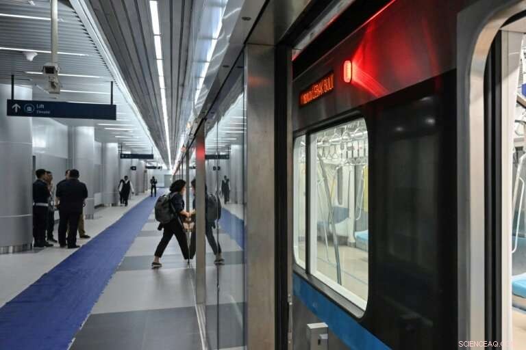 Jakarta Opens First Mass Rapid Transit System to Alleviate Traffic Congestion