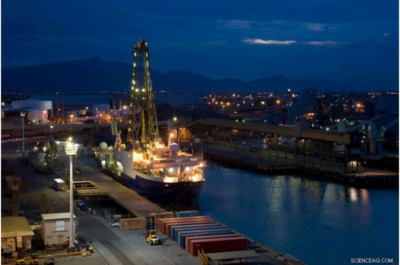 Scientists Embark on Expedition to Study Iceberg Alley Near Antarctica