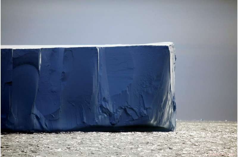 Scientists Embark on Expedition to Study Iceberg Alley Near Antarctica