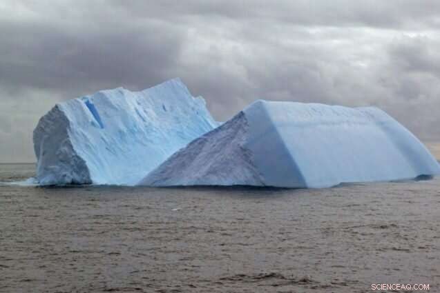 Scientists Use Deep-Sea Drilling to Study Antarctic Iceberg Melting