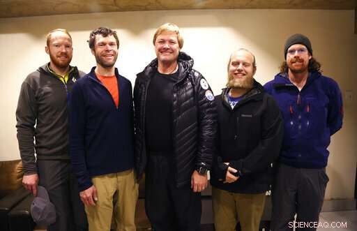 U.S. Researchers Scale Everest to Gather Critical Climate Data