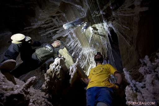 Israel Scientists Identify Sodom Salt Cave as the World’s Longest