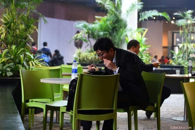 Deadly Delhi Air Pollution Highlights Stark Rich-Poor Divide