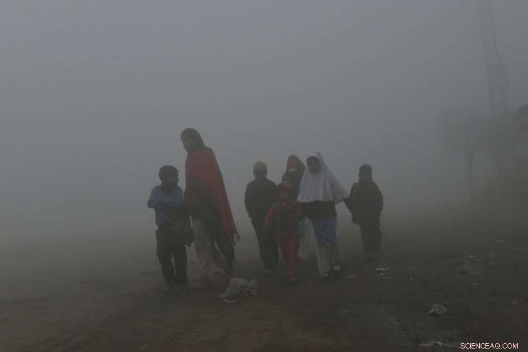 Study Reveals South Asian Children Bear Heaviest Burden of Air Pollution