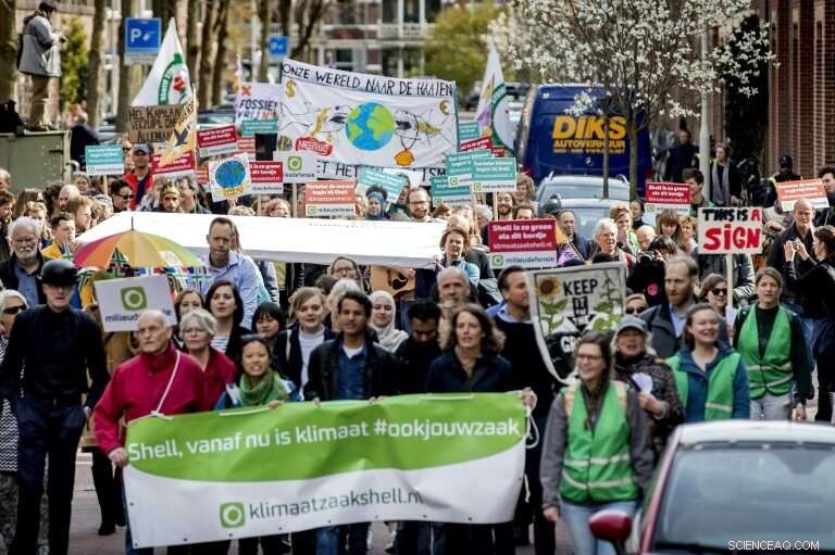 Dutch Climate Activists File Lawsuit Against Shell, Urging Immediate Climate Action