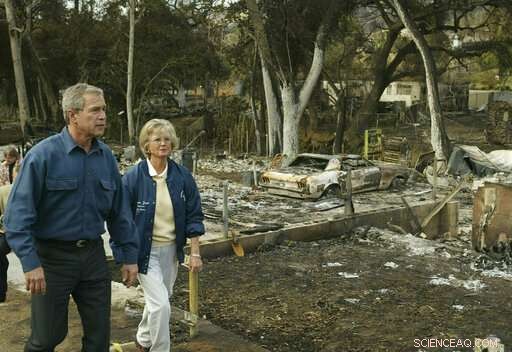 California Urges Rapid Predictions to Identify Towns at Risk of Wildfire