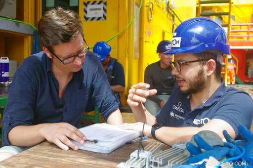 Exploring Uncharted Underwater Landscapes off the Seychelles