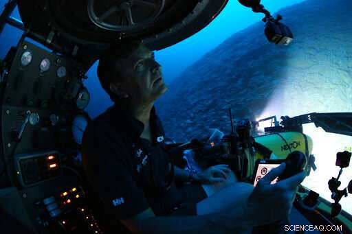 Exploring Uncharted Underwater Landscapes off the Seychelles