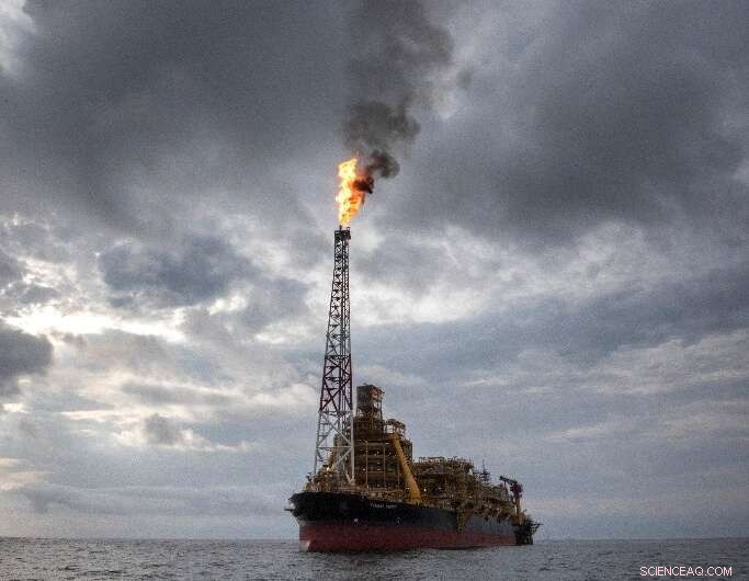 Oil Industry Urged to Accelerate Climate Action Amid Growing Activist Pressure