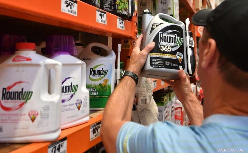 Monsanto Faces $2 B Verdict Over Roundup Litigation