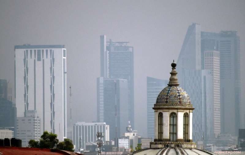 Mexico City Endures Smog Overload: Daily Life Amid Air Pollution