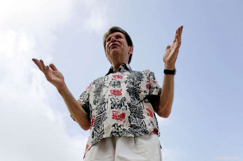 Kailua Beach, Hawaii Recognized as America s Top Beach by Dr. Beach