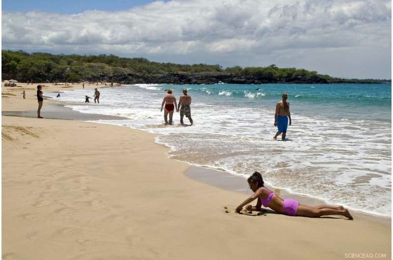 Kailua Beach, Hawaii Recognized as America s Top Beach by Dr. Beach
