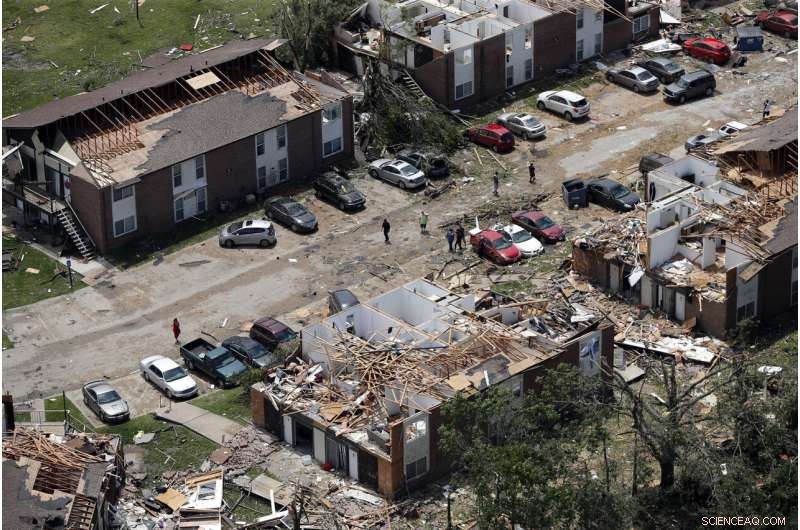 3 Fatalities Reported as Tornado Outbreak Hits Missouri s State Capital