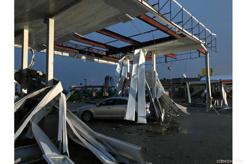 3 Fatalities Reported as Tornado Outbreak Hits Missouri s State Capital