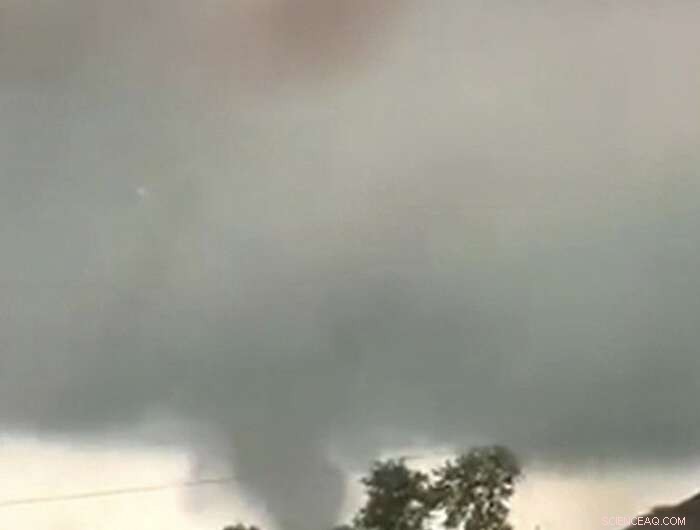 3 Fatalities Reported as Tornado Outbreak Hits Missouri s State Capital