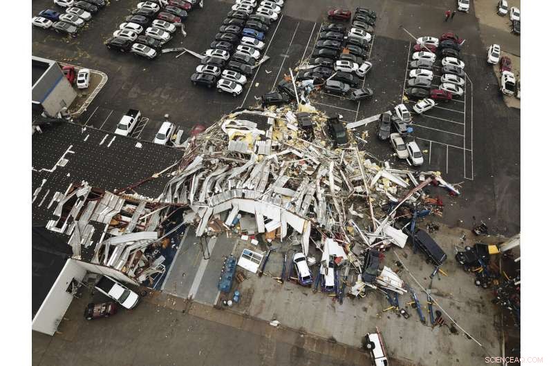 3 Fatalities Reported as Tornado Outbreak Hits Missouri s State Capital