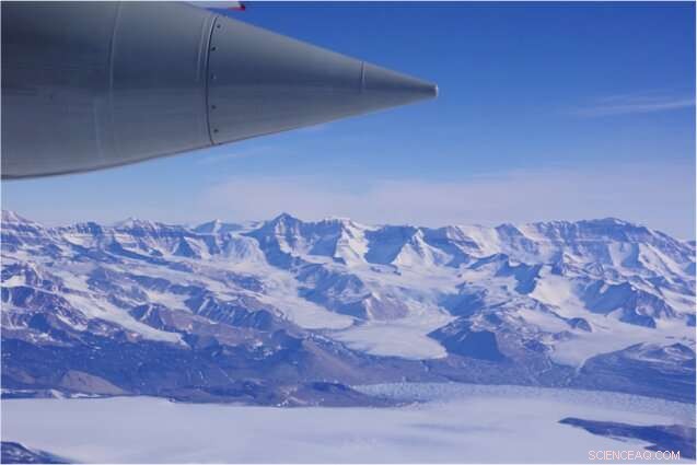 New Study Reveals Unexpected Melting Patterns Under Antarctica’s Ross Ice Shelf